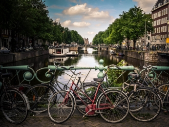 Amsterdam een van de duurste steden voor expats